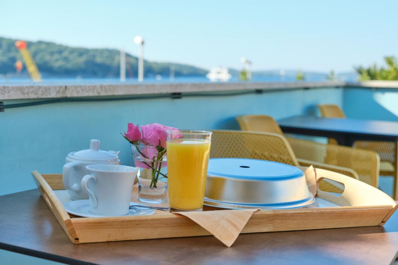 Mare Mare Suites มาลีโลชินจ์ ภายนอก รูปภาพ
